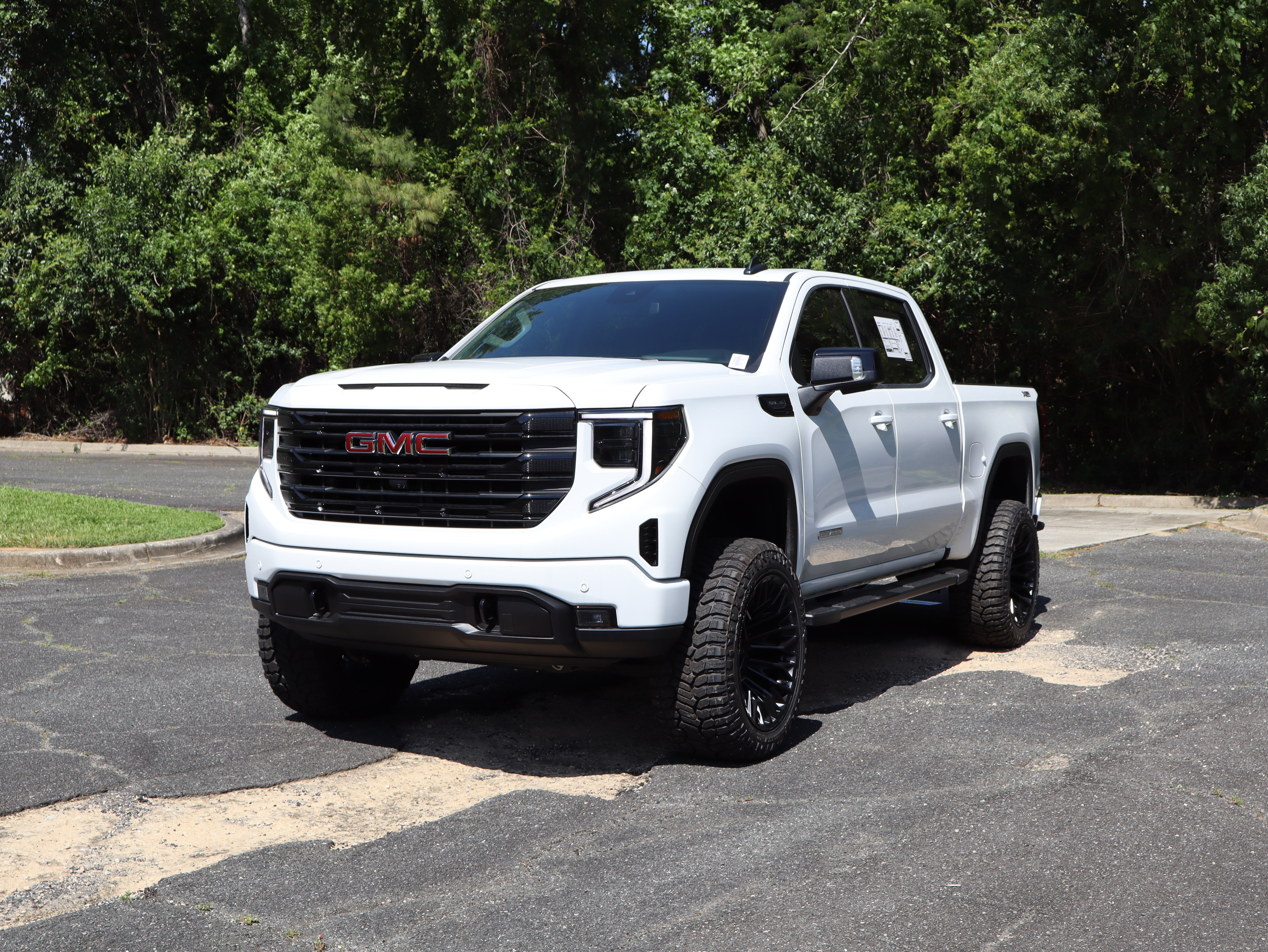 New 2026 GMC Sierra 1500 Elevation w/ Elevation Premium Package AWD/4WD image 5