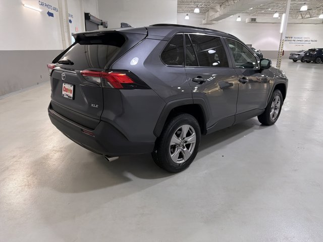 Used 2025 Toyota RAV4 XLE FWD image 9