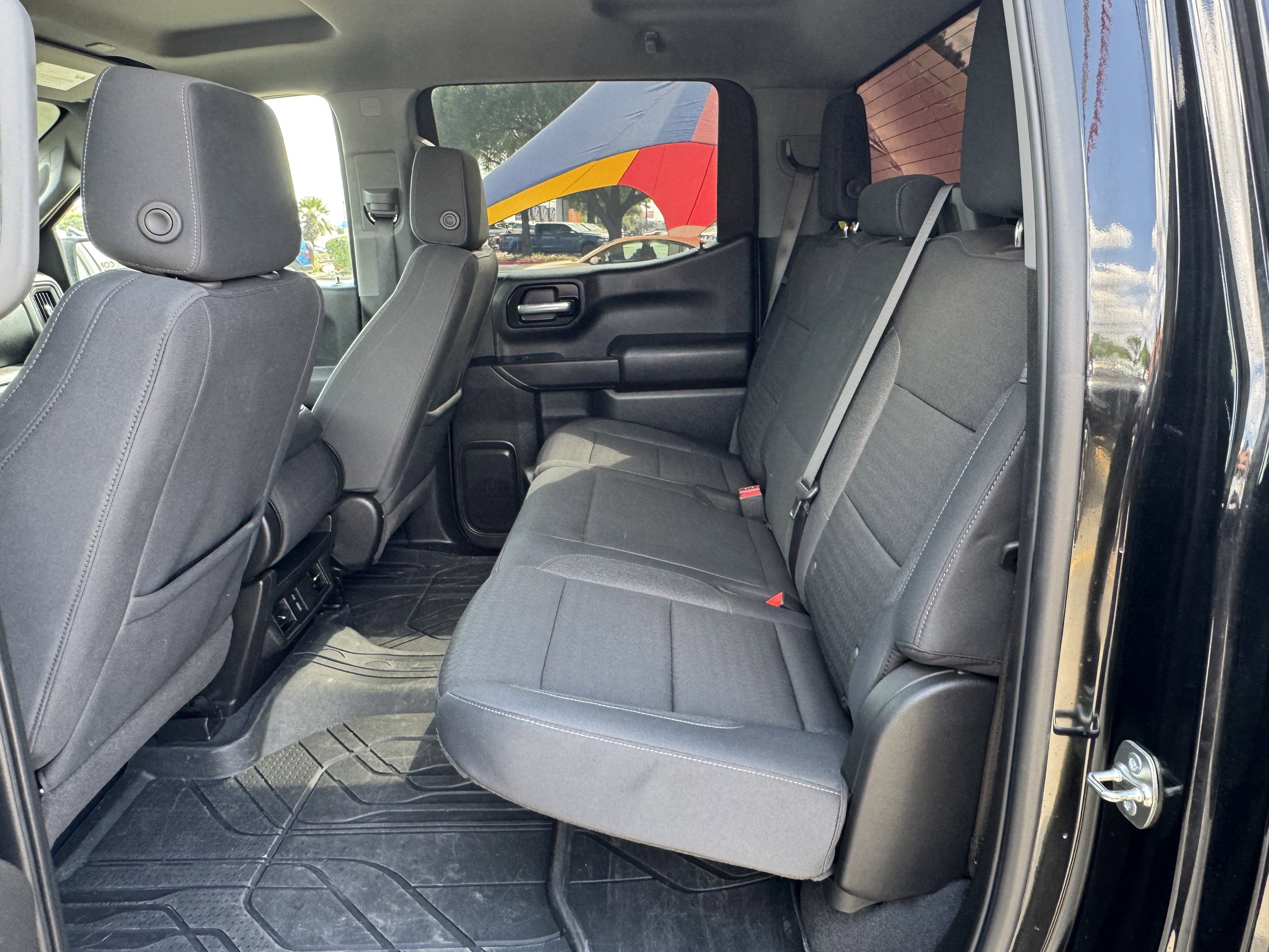 Used 2025 Chevrolet Silverado 1500 Custom Trail Boss w/ LPO, Dark Essentials Package image 16