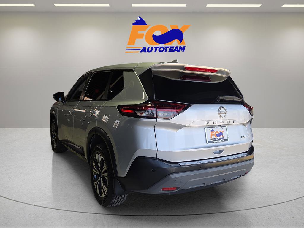 Used 2022 Nissan Rogue SV FWD image 3