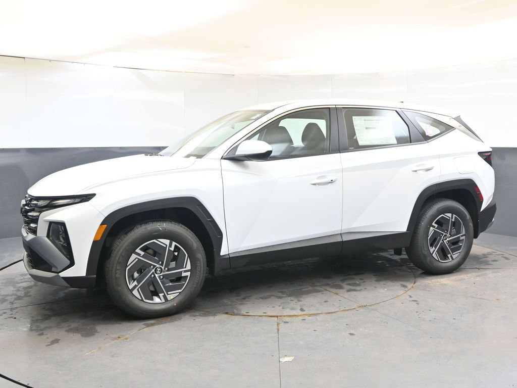 New 2026 Hyundai Tucson Blue SE image 2