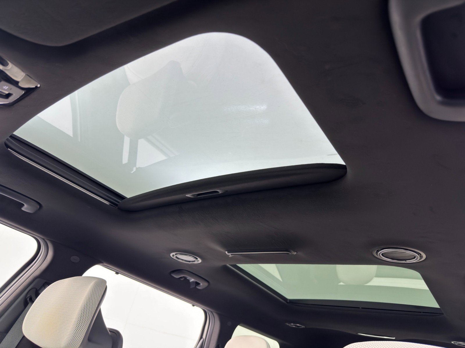 Used 2024 Kia EV9 GT-Line image 12