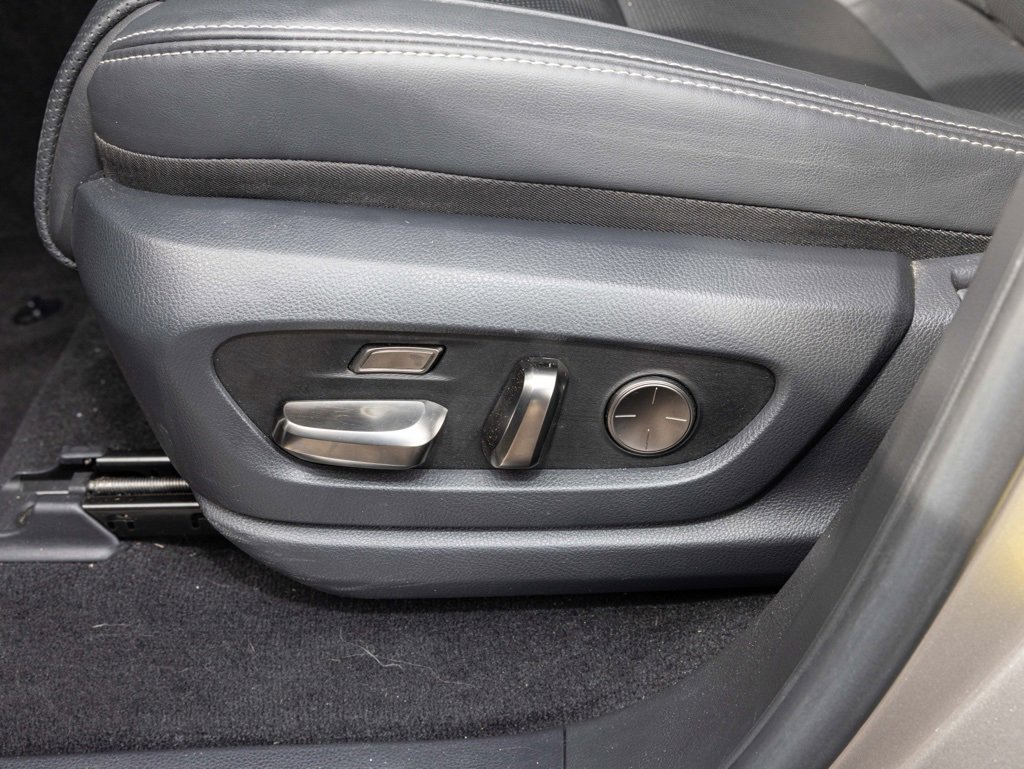 Used 2024 Lexus LX 600 4WD w/ Luxury Package image 21