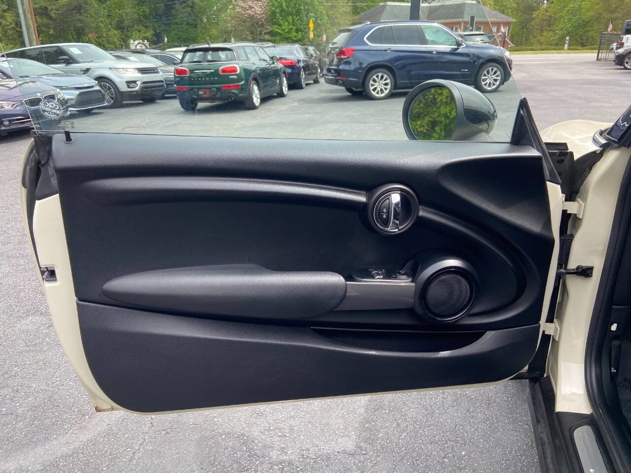 Used 2015 MINI Cooper 2-Door Hardtop image 20