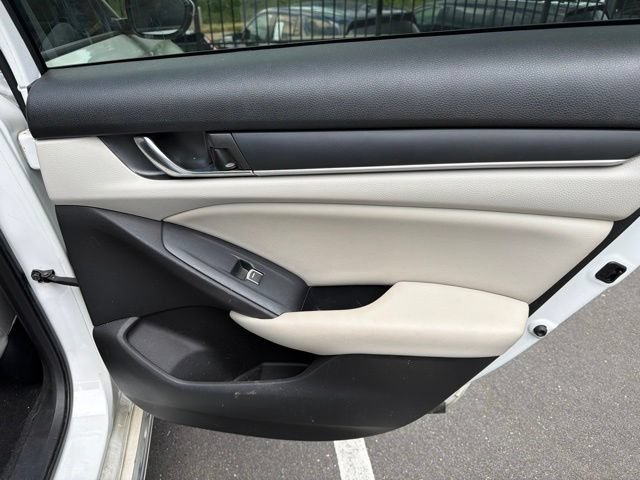 Used 2020 Honda Accord EX image 24