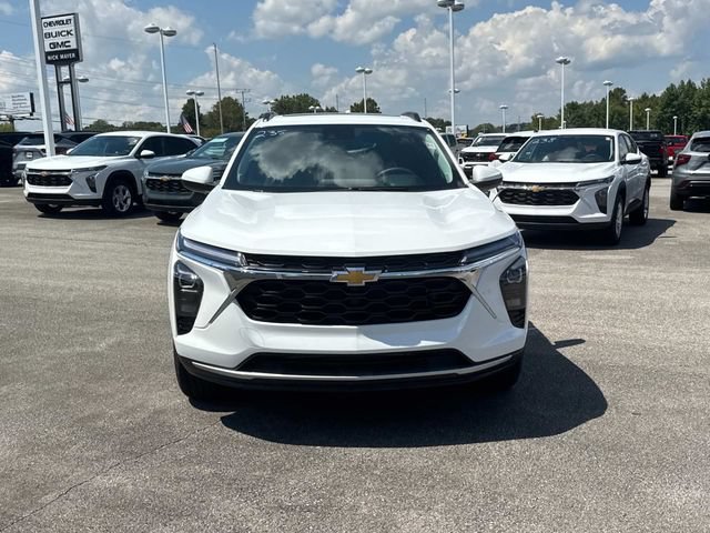 New 2026 Chevrolet Trax LT w/ Sunroof Package FWD image 9