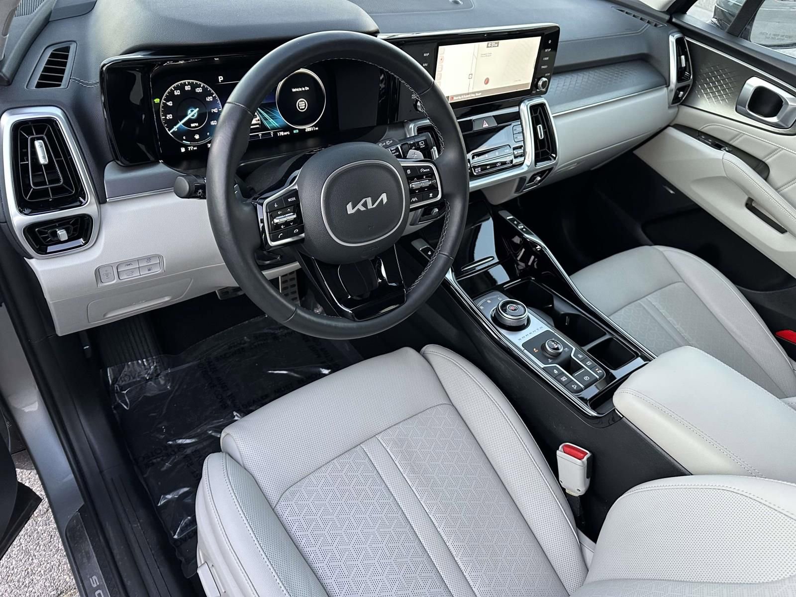 Used 2024 Kia Sorento SX Prestige image 9