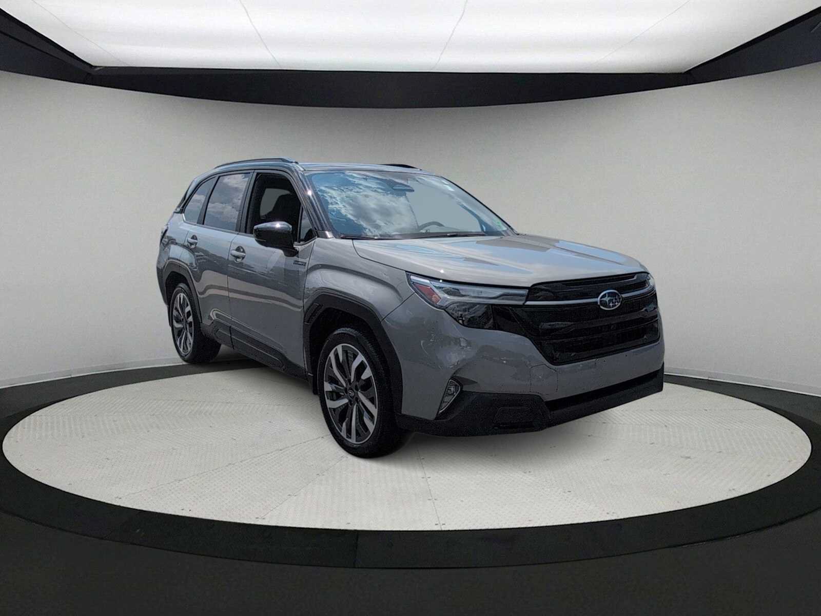 Certified 2025 Subaru Forester Touring AWD/4WD image 2