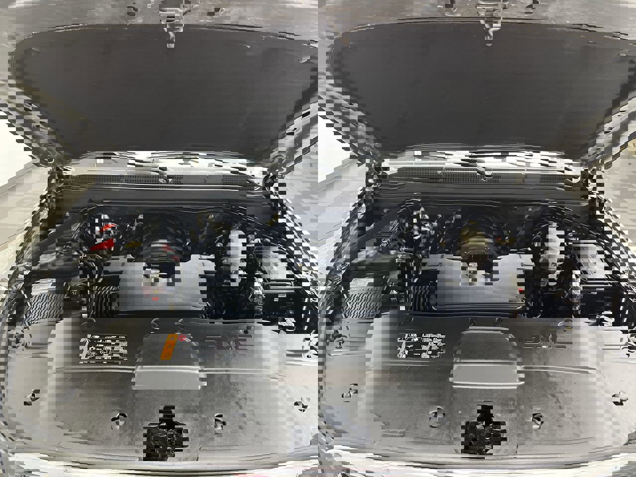 Used 2020 GMC Yukon XL SLT w/ Premium Edition image 32