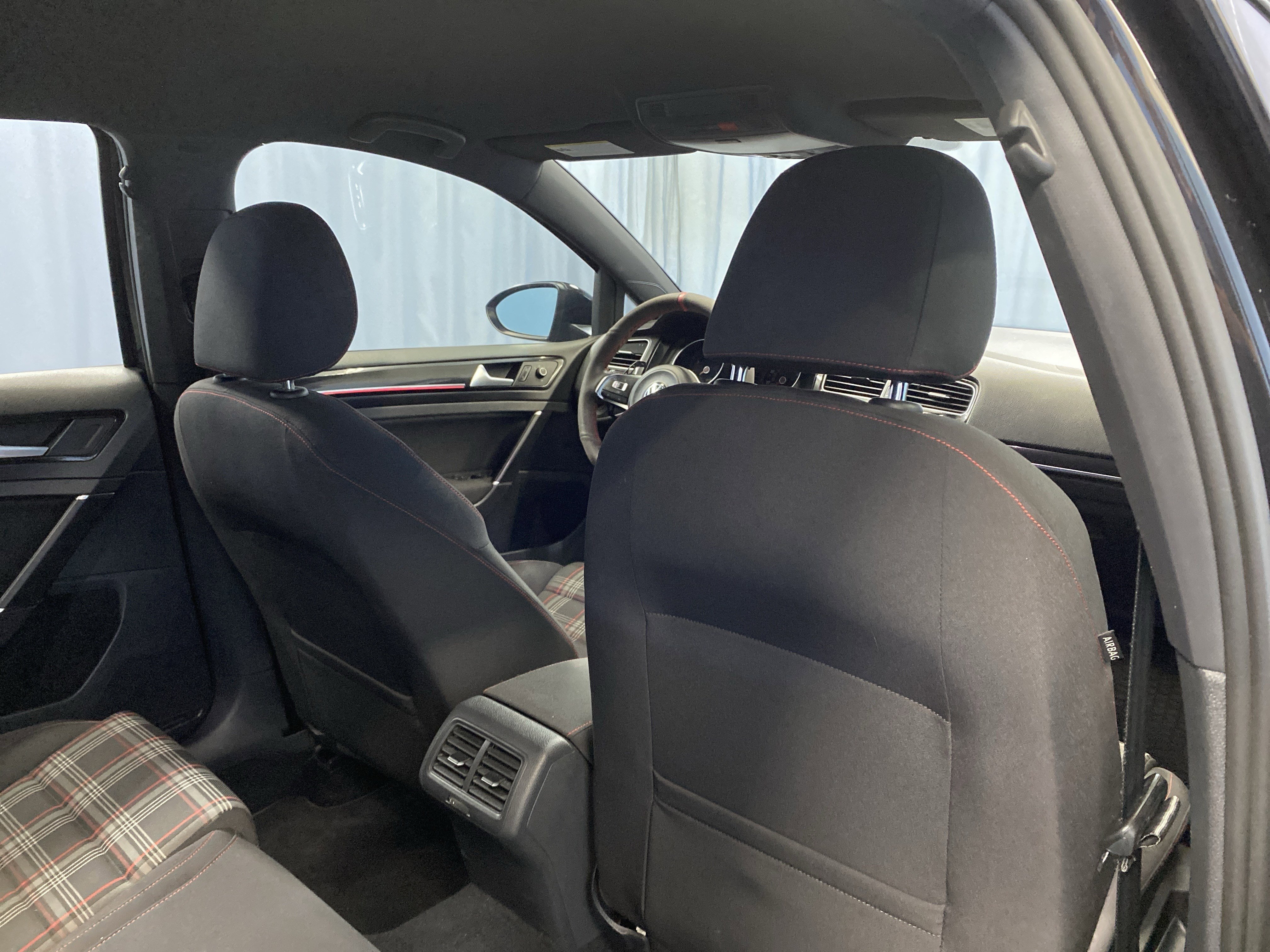 Used 2015 Volkswagen GTI S image 35