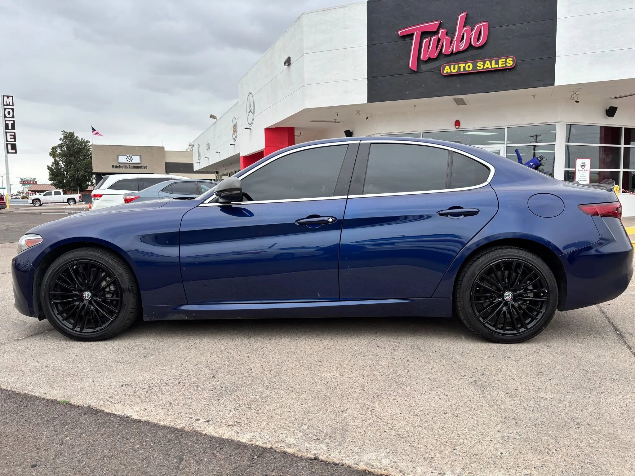 Used 2017 Alfa Romeo Giulia Ti w/ TI Lusso Light Wood Package AWD/4WD image 8