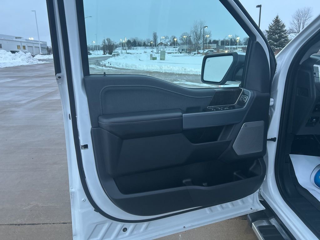 Used 2023 Ford F150 Lariat image 12