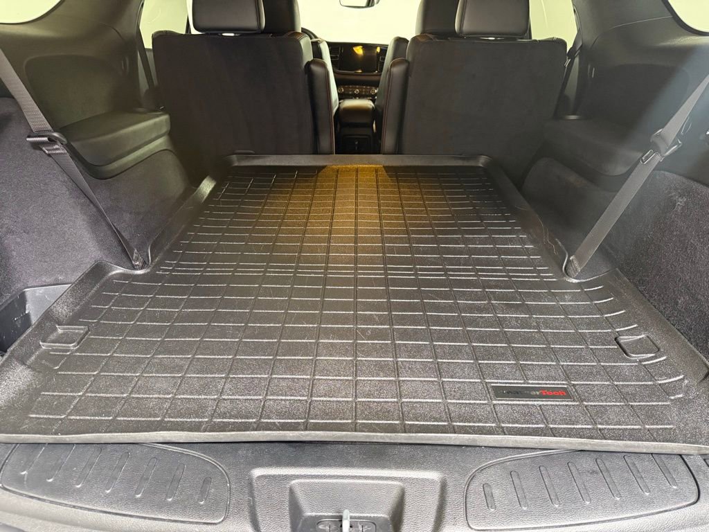 Certified 2023 Dodge Durango R/T w/ Tow 'N Go Package image 15