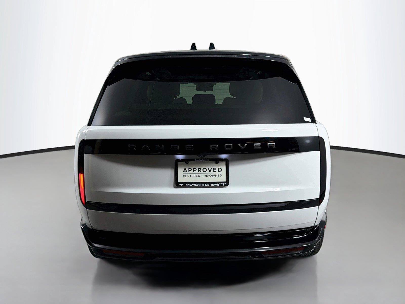 Certified 2025 Land Rover Range Rover SE AWD/4WD image 6