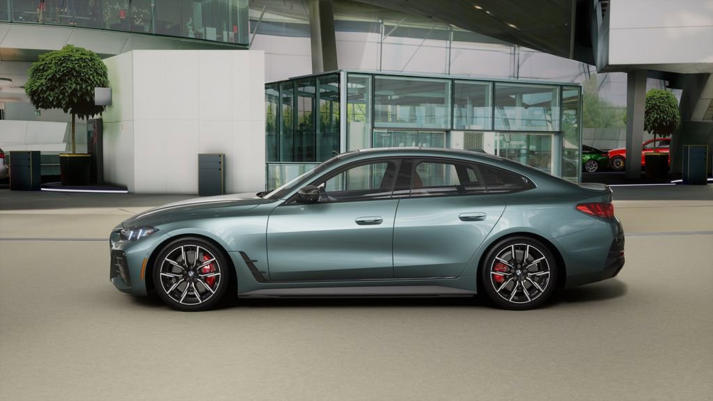 New 2025 BMW i4 eDrive40 w/ M Sport Package image 4