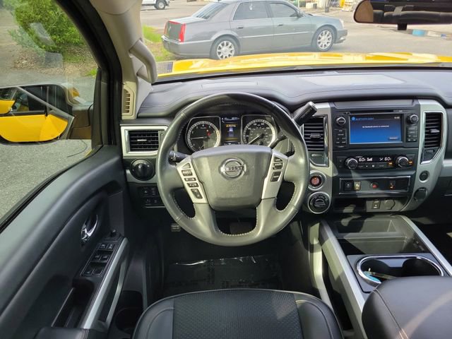 Used 2017 Nissan Titan PRO-4X AWD/4WD image 24