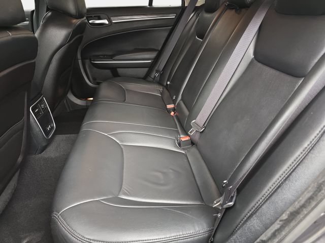 Used 2019 Chrysler 300 Touring w/ Sport Appearance Package RWD image 14