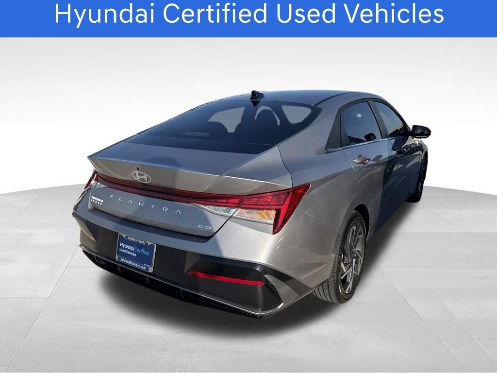 Used 2025 Hyundai Elantra Limited w/ Cargo Package FWD image 3