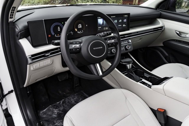 New 2026 Hyundai Tucson SE image 8