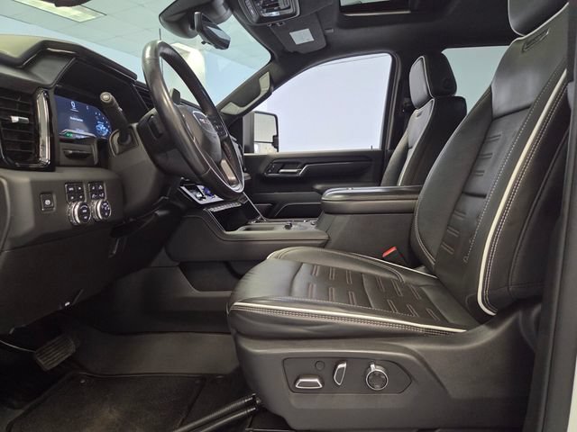 Used 2024 GMC Sierra 2500 AT4X AWD/4WD image 11