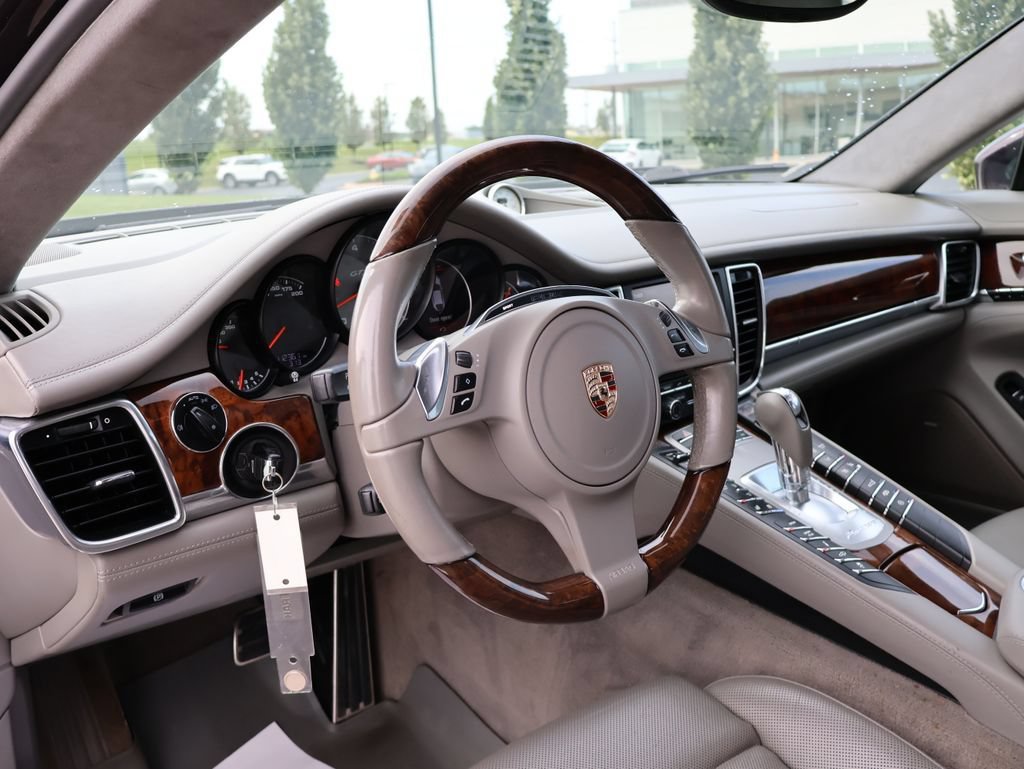 Used 2013 Porsche Panamera GTS AWD/4WD image 19