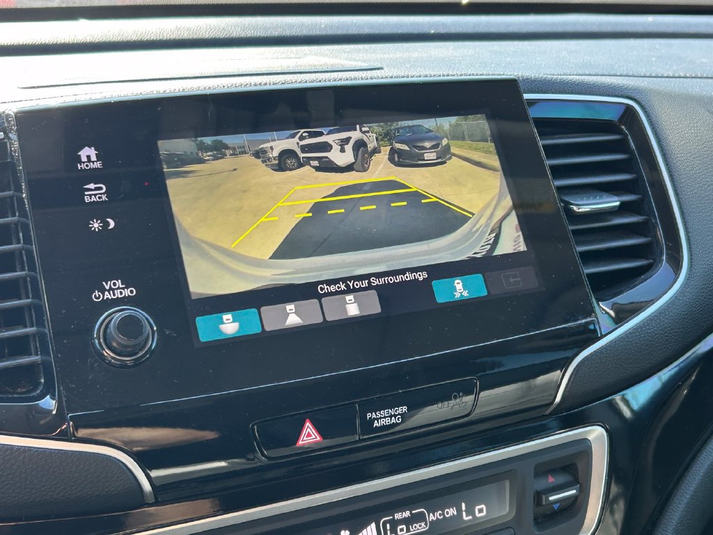 Used 2021 Honda Pilot Touring image 39