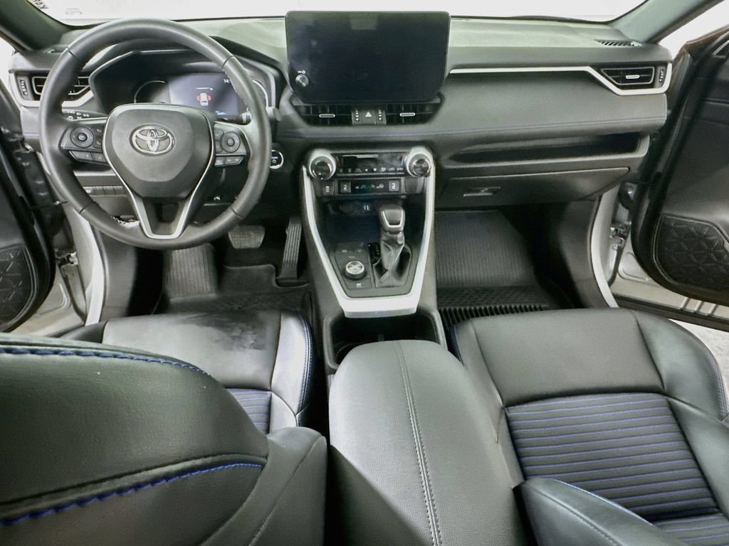 Used 2024 Toyota RAV4 XSE AWD/4WD image 16