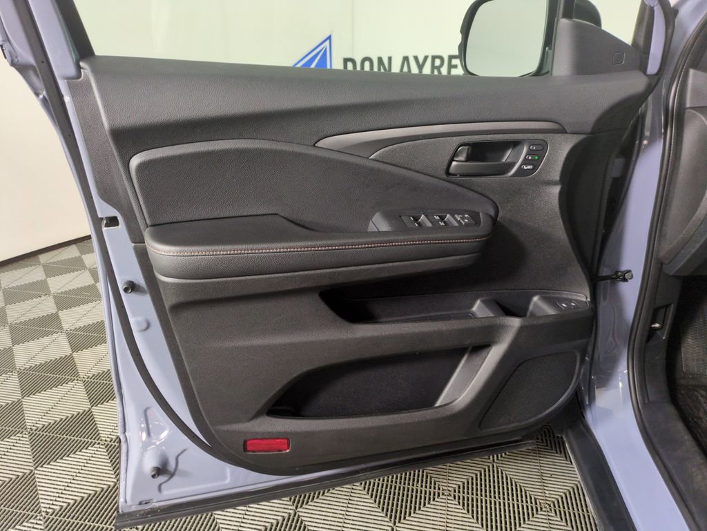 Certified 2022 Honda Pilot TrailSport image 14