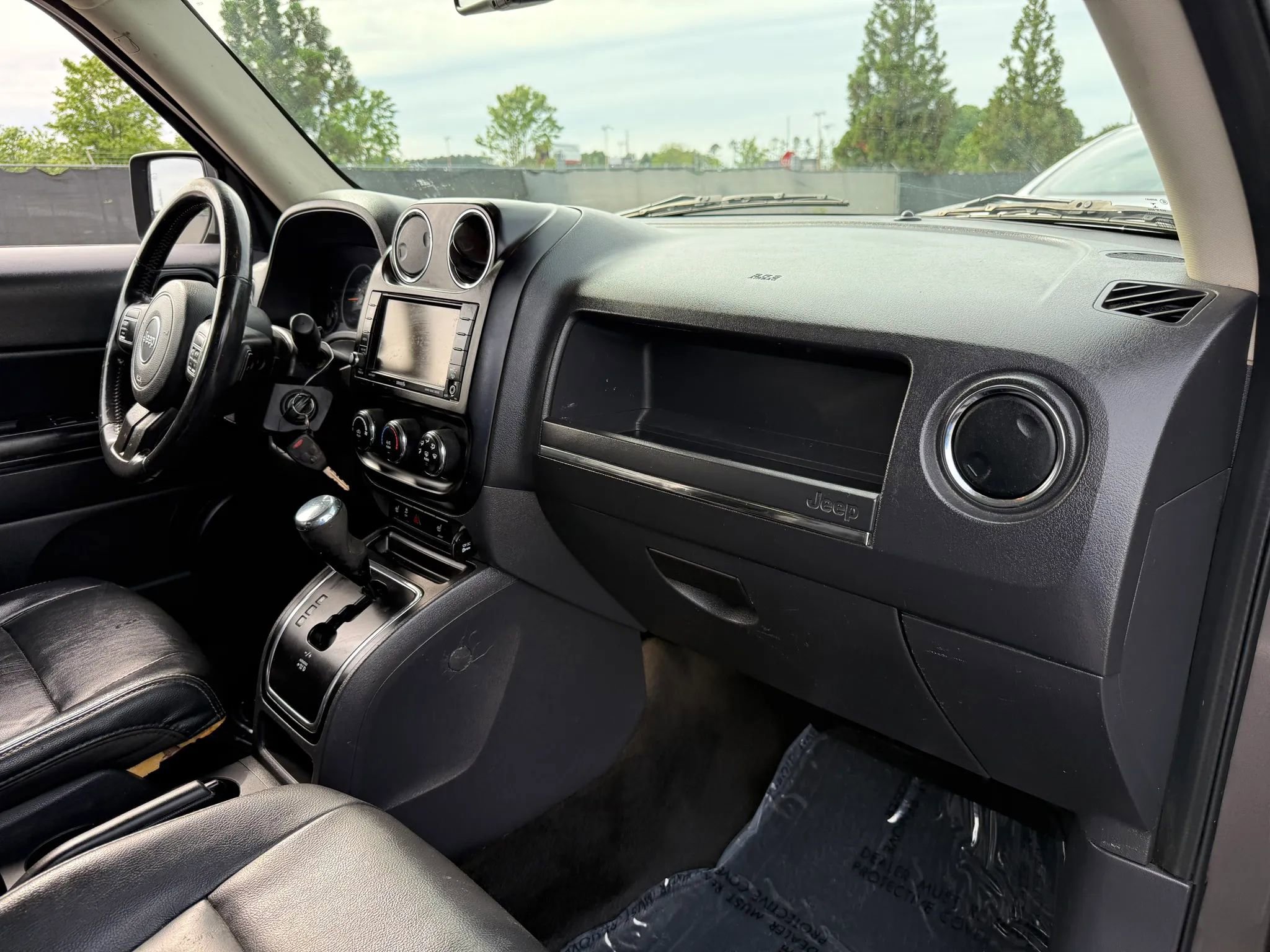 Used 2017 Jeep Patriot High Altitude AWD/4WD image 19