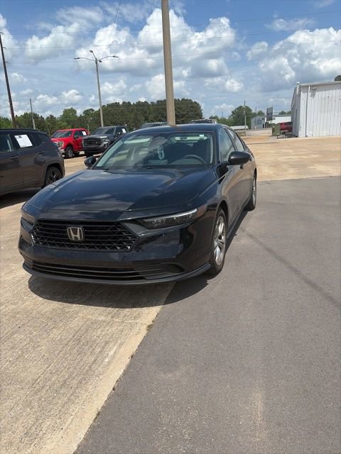 Used 2024 Honda Accord LX image 2