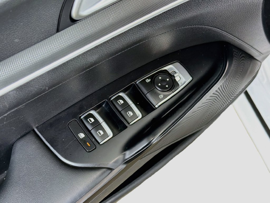 Used 2022 Kia K5 GT-Line AWD/4WD image 19