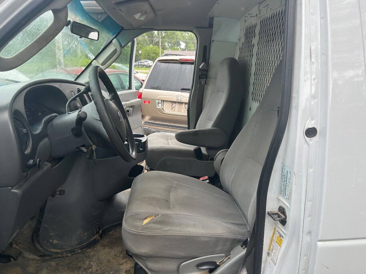 Used 2007 Ford E-250 and Econoline 250 Extended RWD image 15