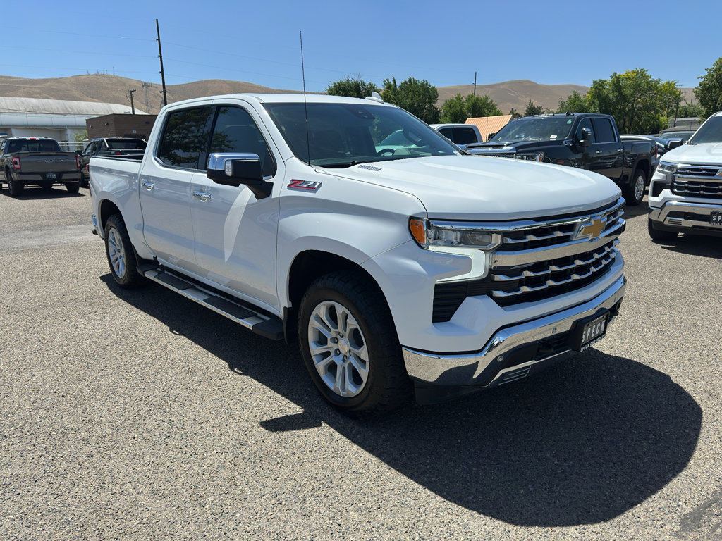 Used 2022 Chevrolet Silverado 1500 LTZ AWD/4WD image 33