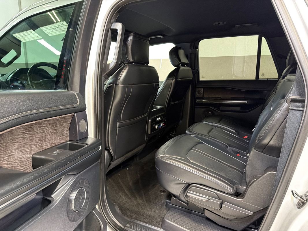 Used 2019 Ford Expedition Max Limited RWD image 25