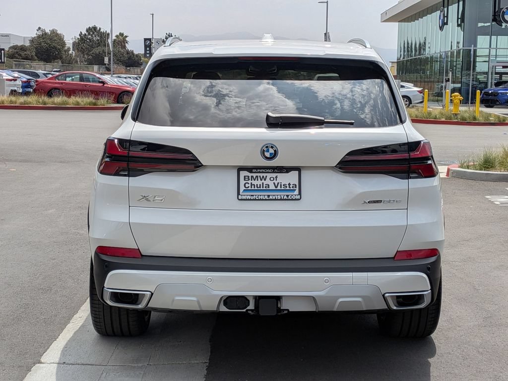 New 2026 BMW X5 xDrive50e w/ Executive Package AWD/4WD image 7