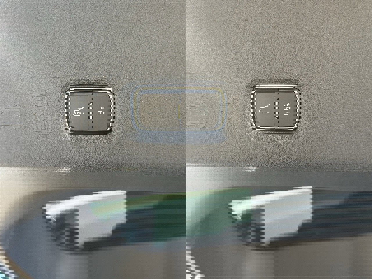 Certified 2025 Ford Expedition Platinum w/ Driver's Package image 28