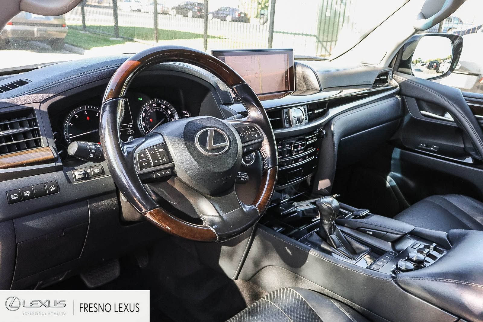 Used 2018 Lexus LX 570 4WD image 19