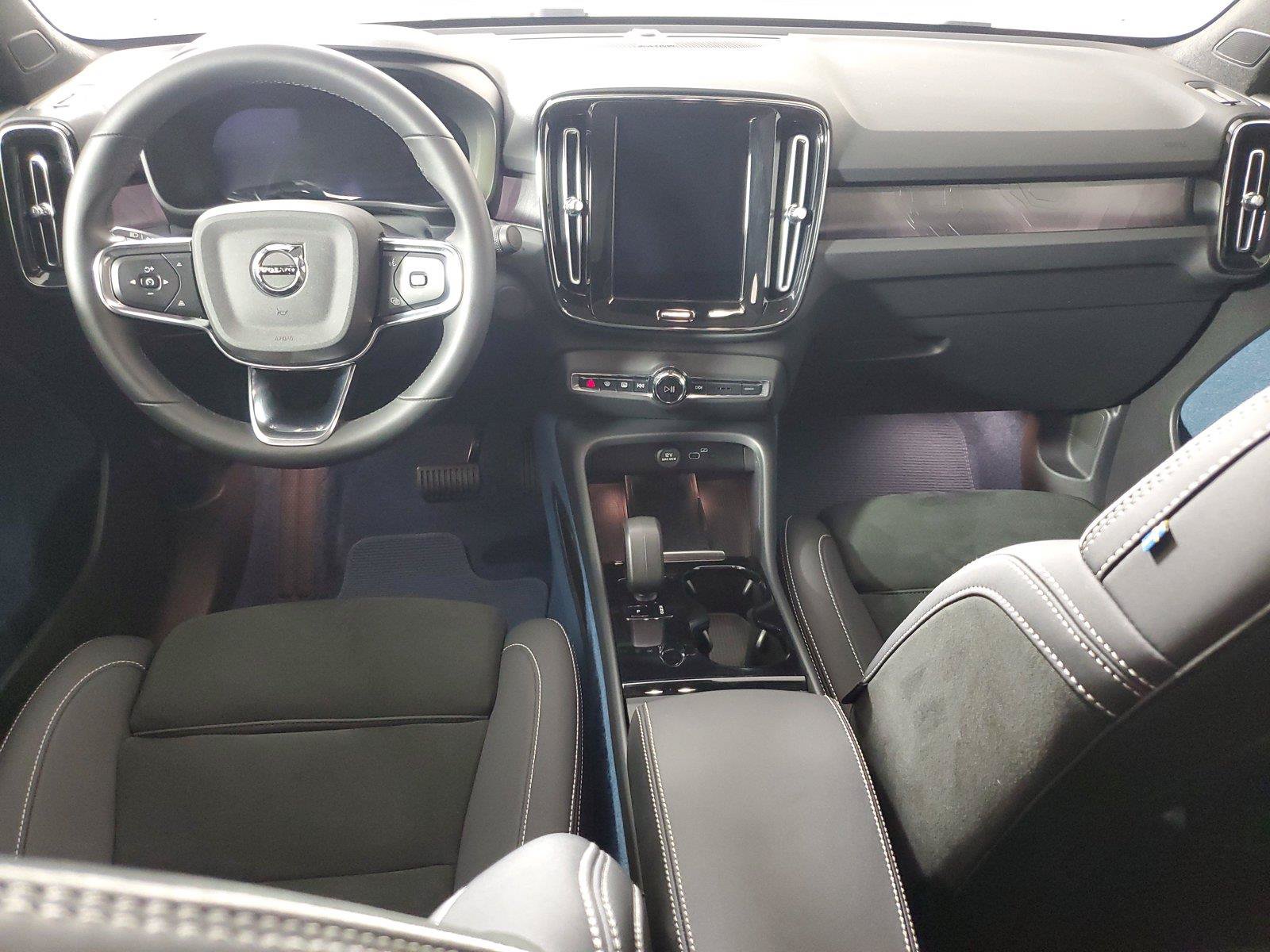 Certified 2023 Volvo C40 P8 Recharge Ultimate AWD/4WD image 15