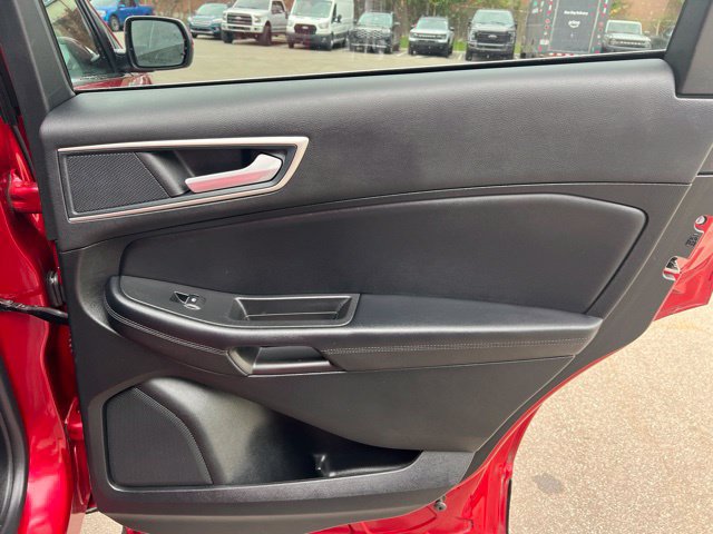 Used 2024 Ford Edge SEL w/ Convenience Package AWD/4WD image 13