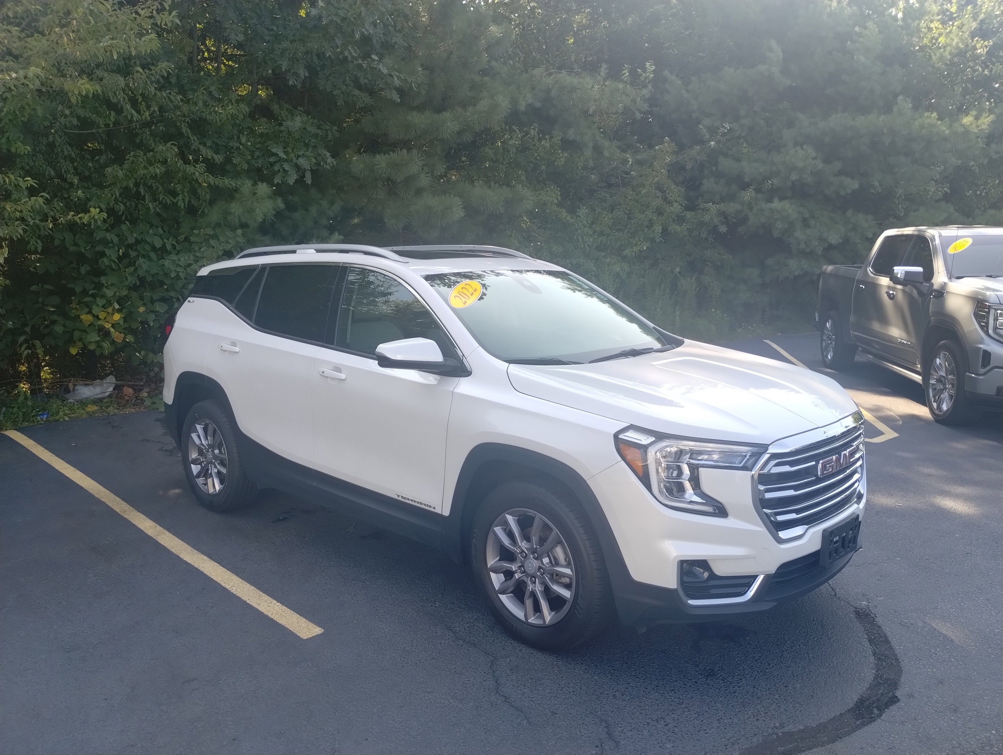 Used 2022 GMC Terrain SLT