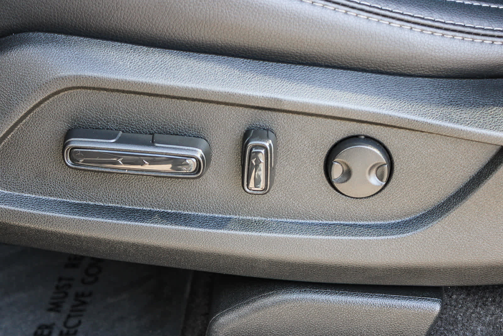 Certified 2025 Honda Pilot Touring image 21