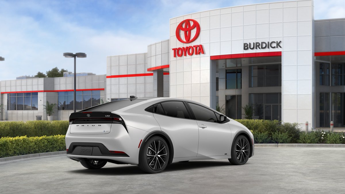 New 2027 Toyota Prius Limited w/ Limited Premium Package AWD/4WD image 12