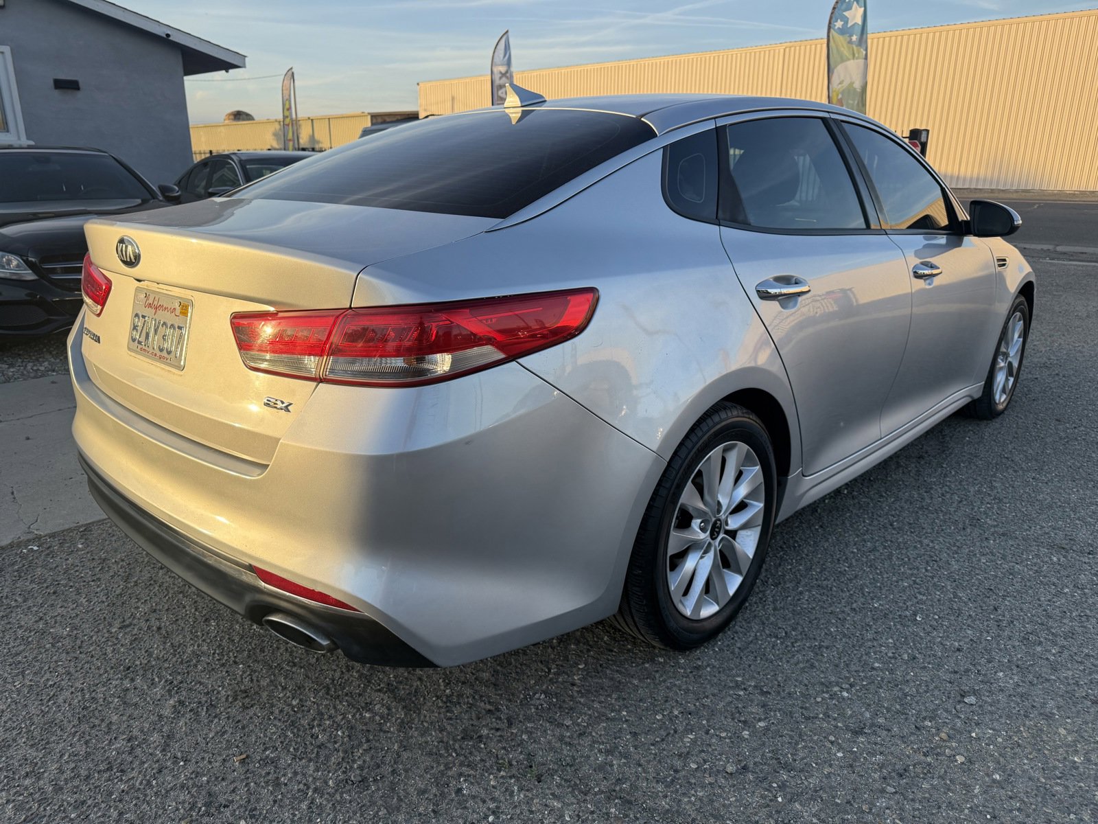 Used 2016 Kia Optima EX FWD image 4