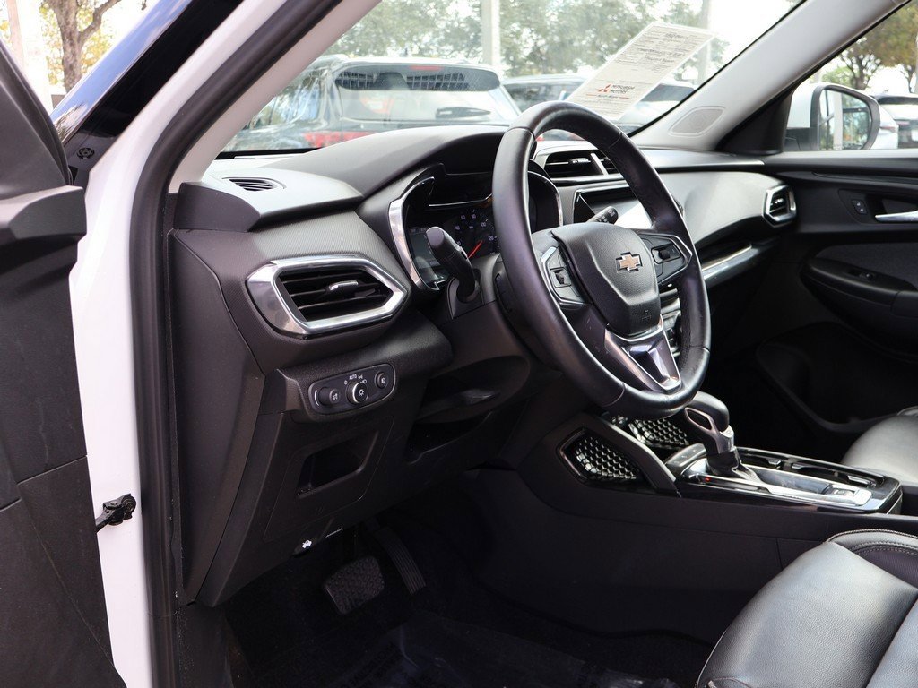 Used 2021 Chevrolet TrailBlazer LT w/ Premium Seating Package image 26