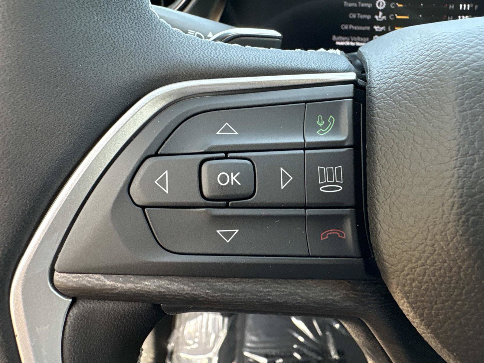 New 2027 Jeep Grand Cherokee Altitude RWD image 29