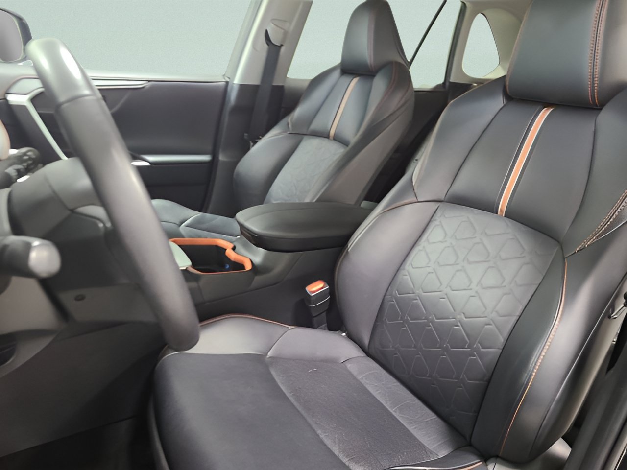 Used 2024 Toyota RAV4 Adventure AWD/4WD image 17