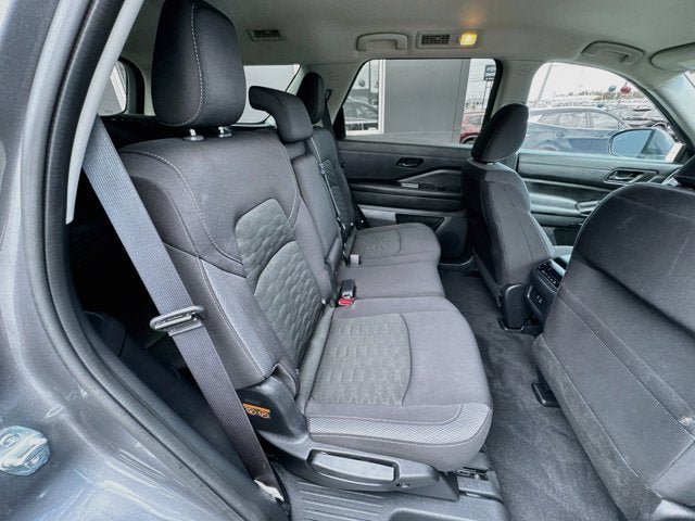 Certified 2025 Nissan Pathfinder SV AWD/4WD image 23