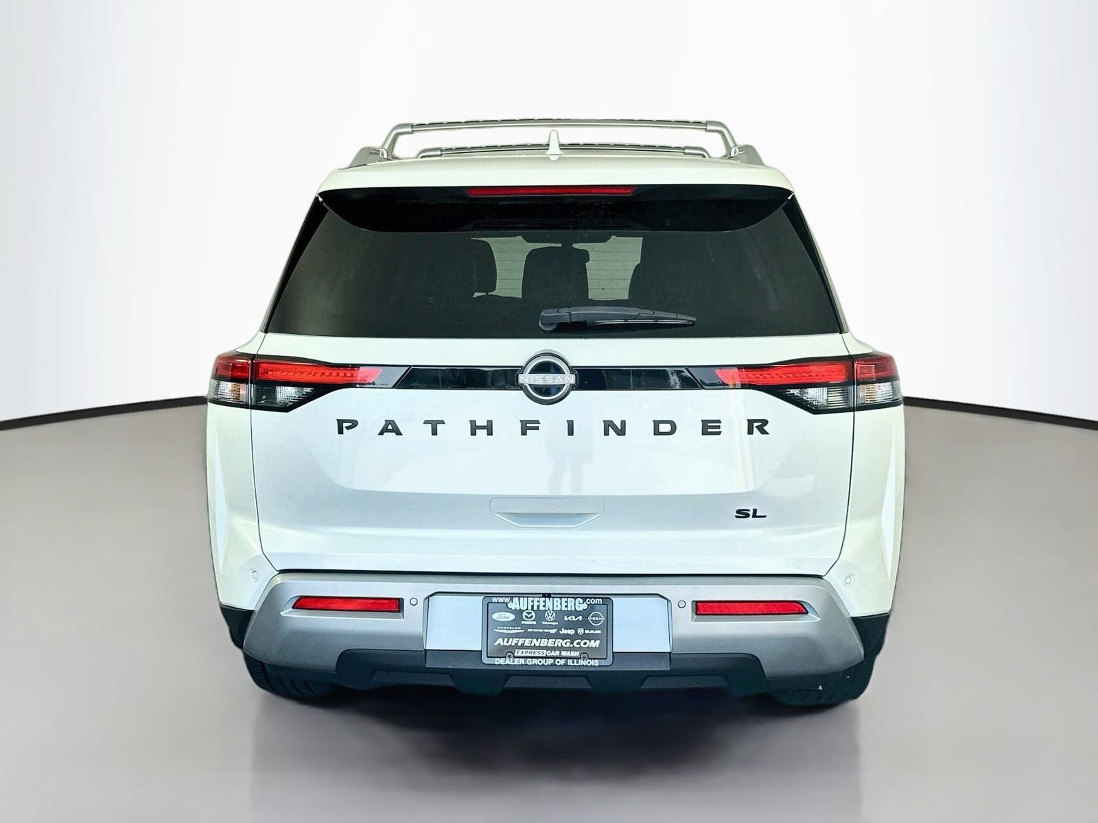 Certified 2022 Nissan Pathfinder SL w/ SL Premium Package FWD image 6