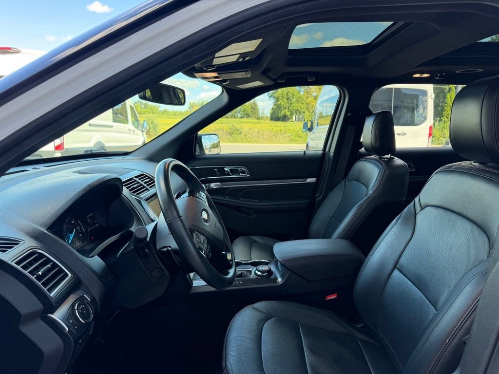Used 2019 Ford Explorer Sport w/ Equipment Group 401A AWD/4WD image 9