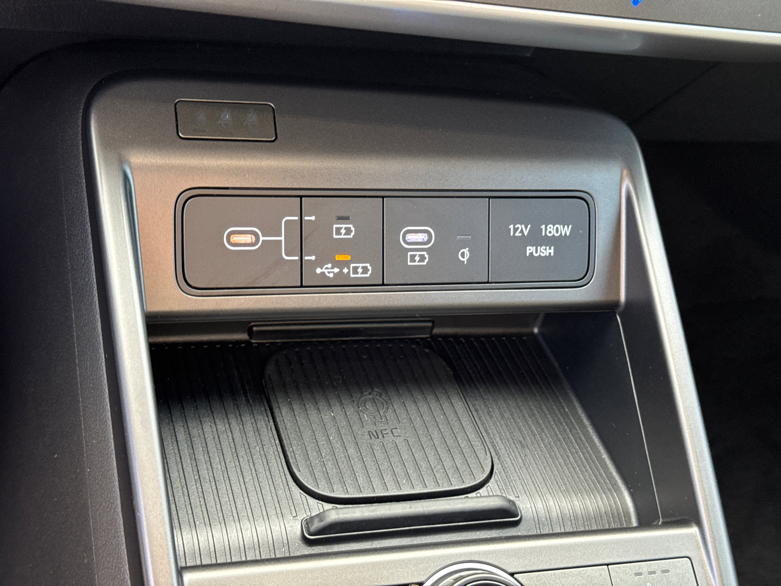 Certified 2025 Hyundai Kona SEL image 33